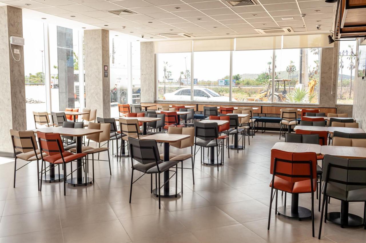 Ibis Porto Do Pecem Hotel 3*